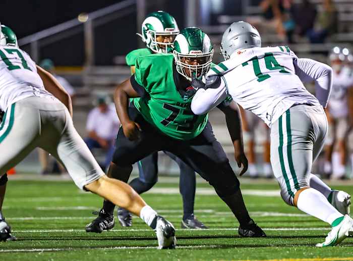De La Salle vs St Mary's October 7, 2022 Photo-Ralph Thompson27